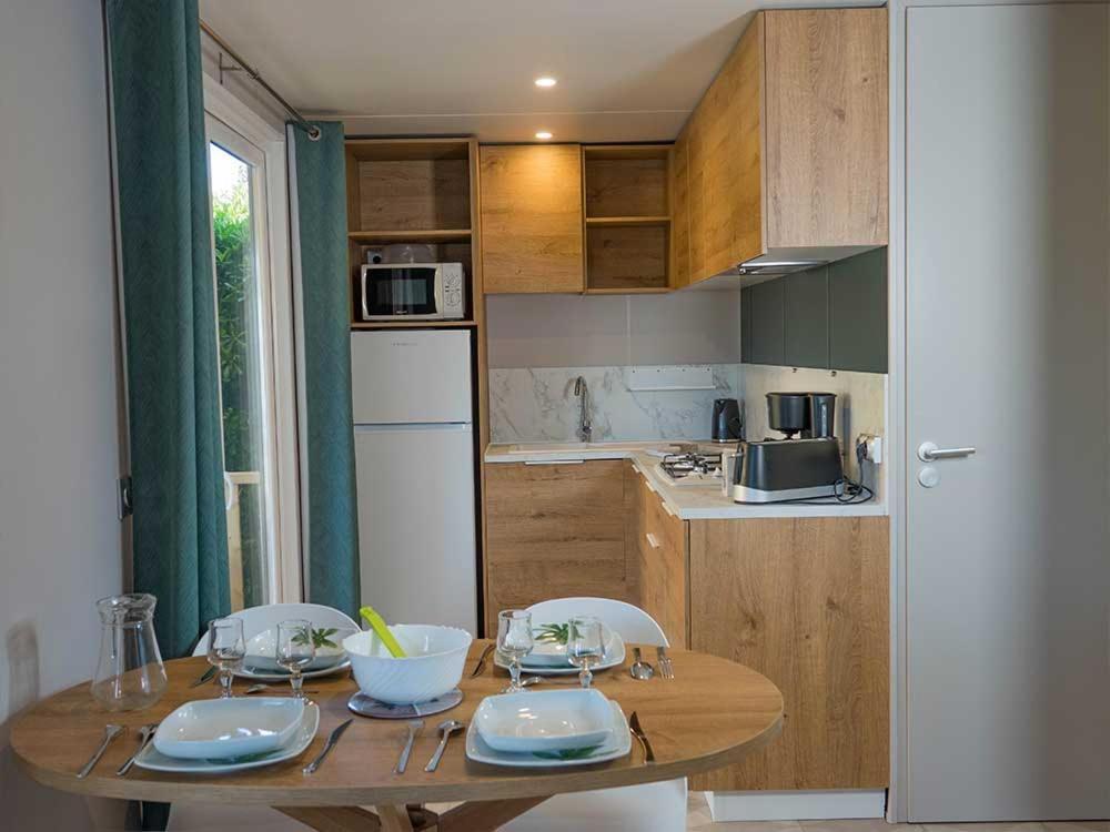 Camping Les Perouses Saint-Clément-des-Baleines Zimmer foto